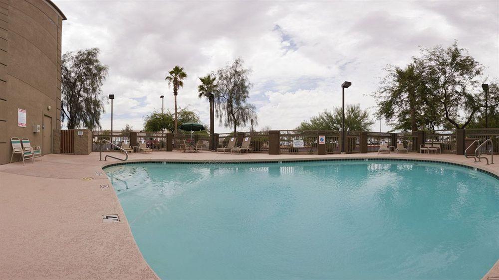 Holiday Inn Express Peoria North - Glendale By Ihg Exterior photo